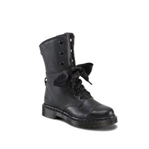 Dr Martens Aimilie fold over boot